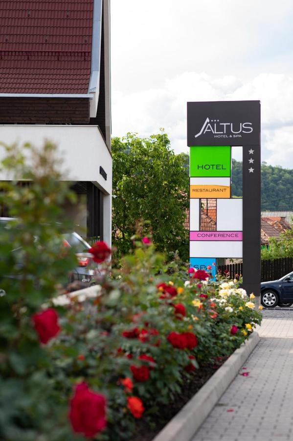Altus Hotel & Spa Praid Exterior foto
